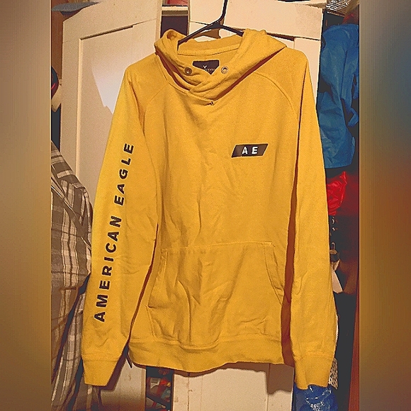 Selling my American Eagle hoodie mens size medium - Picture 1 of 3